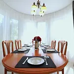 게스트하우스 Ravda Residence 4*