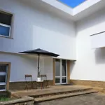 Gasthuis Ravda Residence