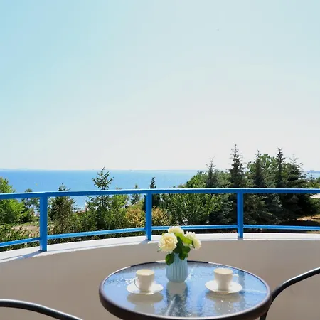 Ravda Residence ラヴダ