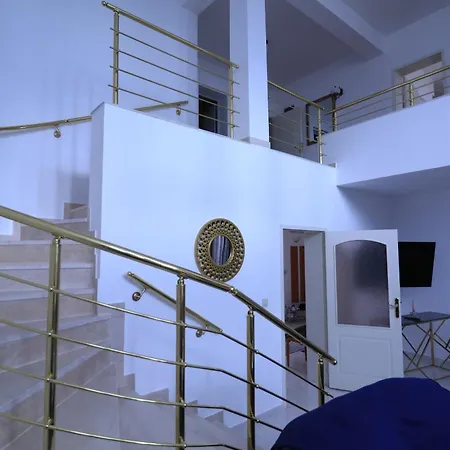 Ravda Residence ゲストハウス