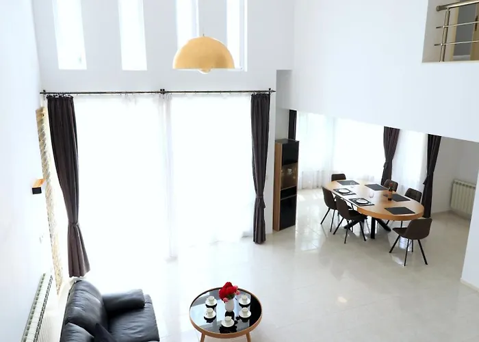 Affittacamere Ravda Residence 4*